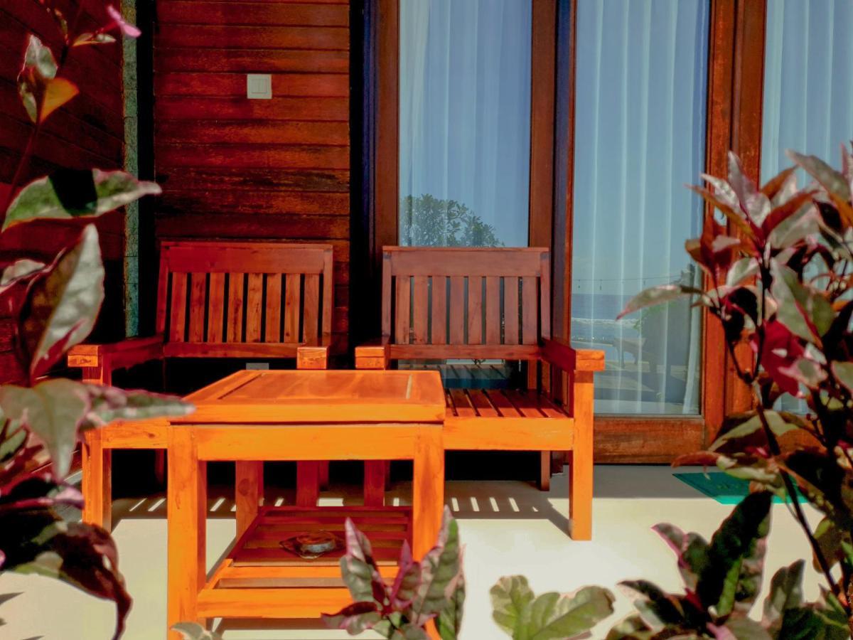 Juan Beach Bungalow Batununggul Exteriör bild